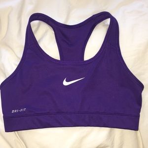 Nike Razorback Sportsbra